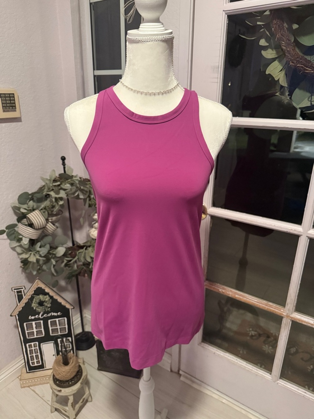 Lululemon Women's Sleeveless Align Crewneck Hip Length Tank Top - Magenta